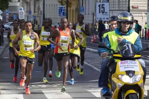 MARATONA DI PRAGA 2013